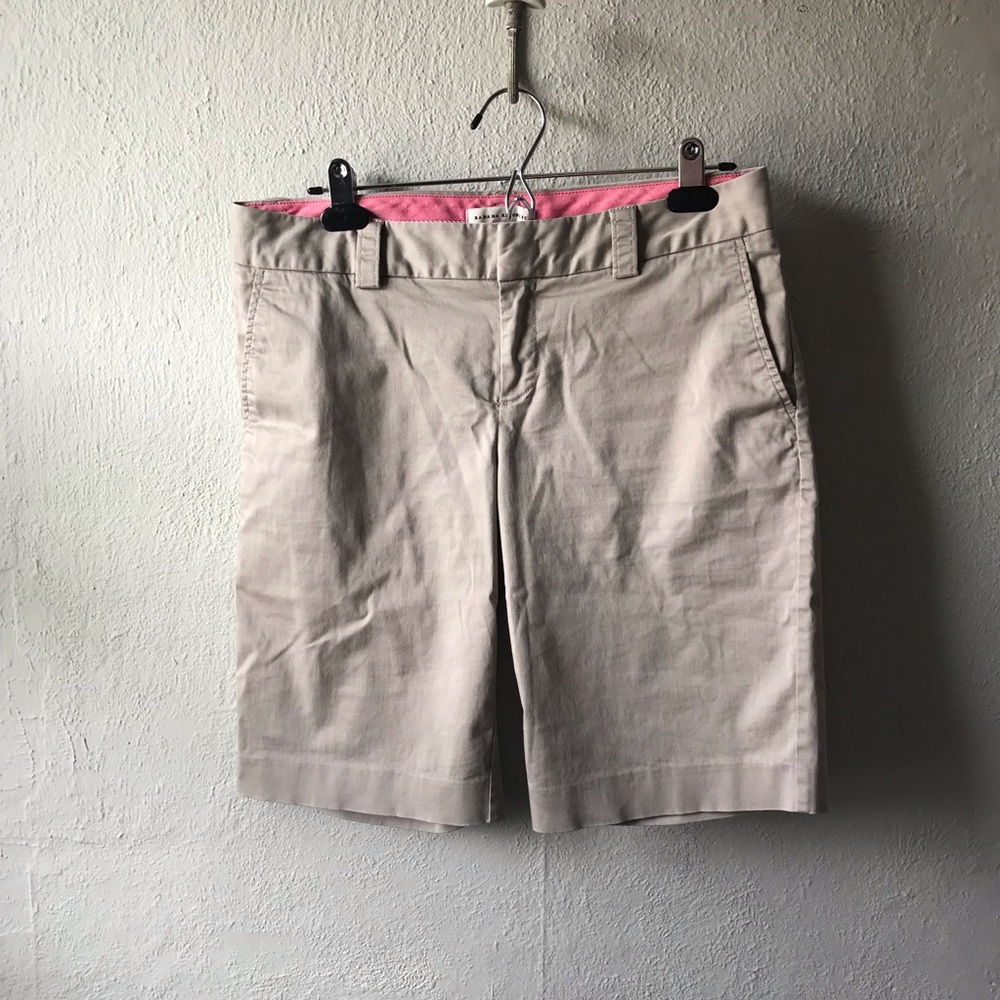 banana republic | stretch bermuda shorts | 8